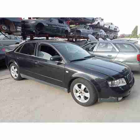 AUDI A4 AVANT (8E)