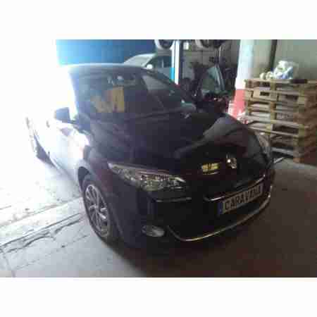 RENAULT MEGANE III BERLINA 5 P