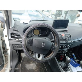 renault megane iii berlina 5 p del año 2010