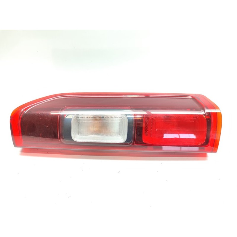 Recambio de piloto trasero derecho para renault trafic furgón l1h1 2,7t referencia OEM IAM 265504656R  