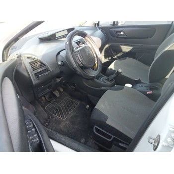 citroën c4 berlina del año 2010