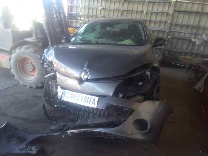 RENAULT MEGANE III BERLINA 5 P