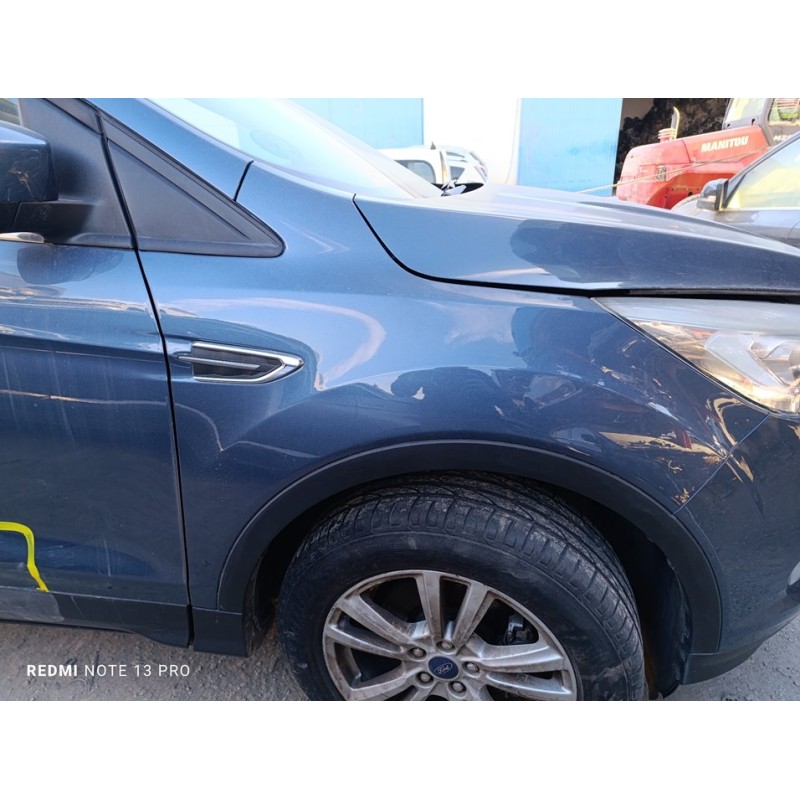Recambio de aleta delantera derecha para ford kuga titanium referencia OEM IAM GV4116005AD  