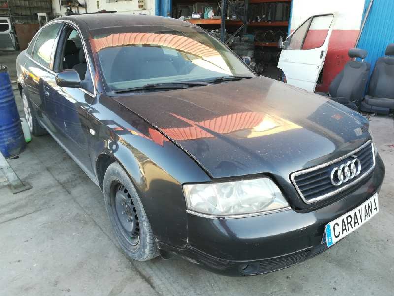 AUDI A6 BERLINA (4B2)