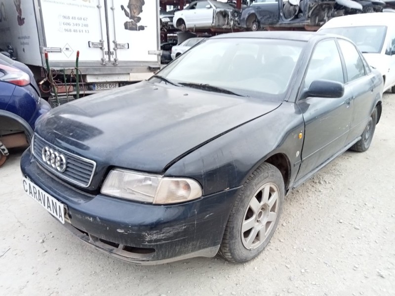 AUDI A4 BERLINA (B5)