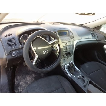 opel insignia a sedán (g09) del año 2010