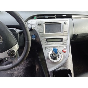 toyota prius (nhw30) del año 2015