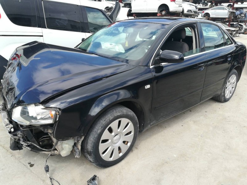 AUDI A4 BERLINA (8E)