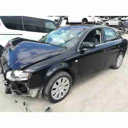 AUDI A4 BERLINA (8E)