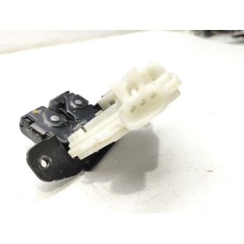 Recambio de cerradura maletero / porton para toyota auris active referencia OEM IAM 6935002090  