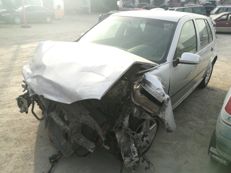 VOLKSWAGEN GOLF IV BERLINA (1J1)