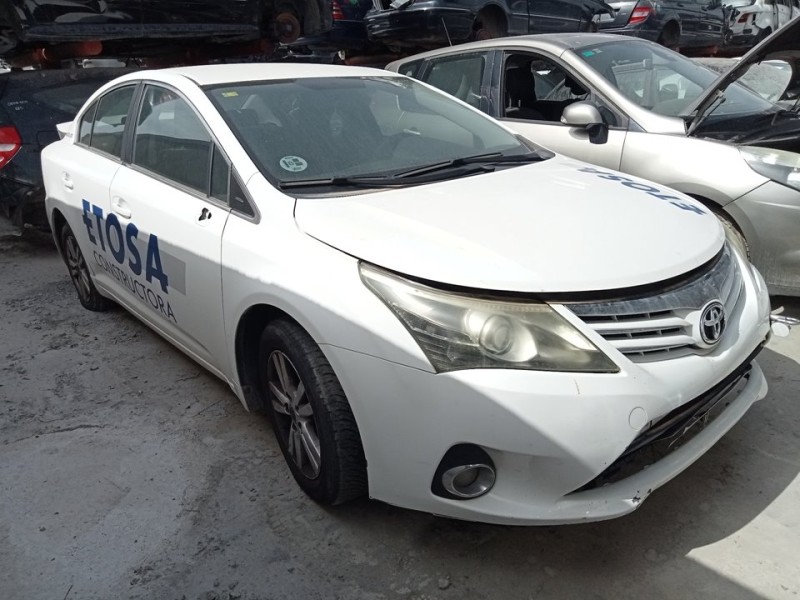 toyota avensis (t27) del año 2012