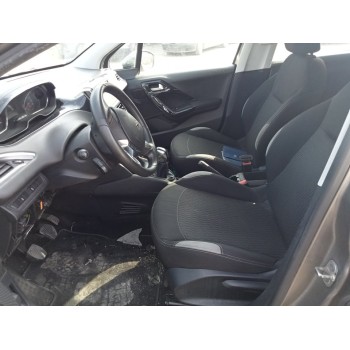 peugeot 208 del año 2015