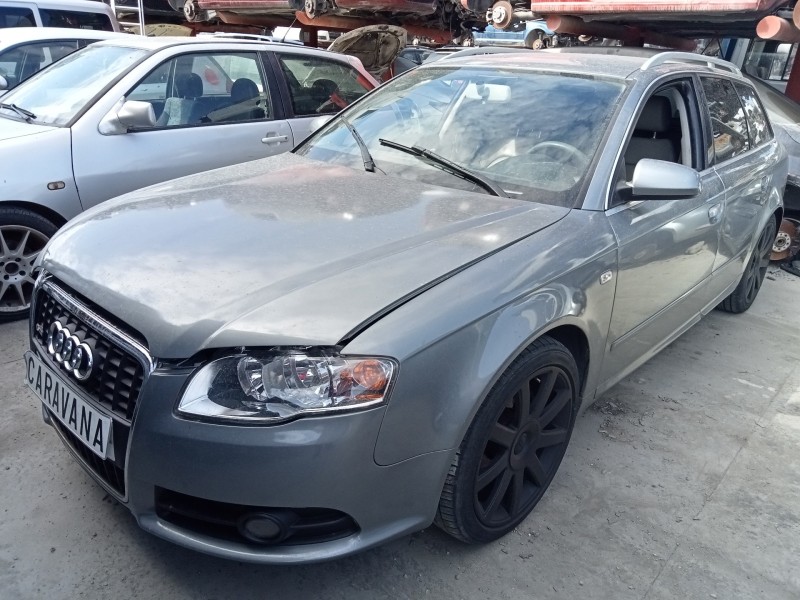 AUDI A4 AVANT (8E)