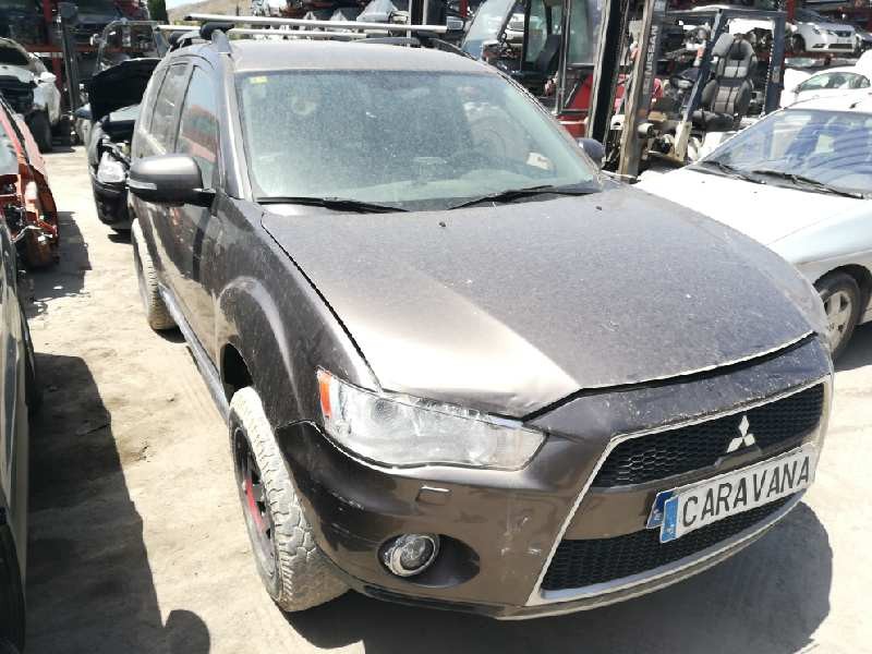 MITSUBISHI OUTLANDER (CW0)