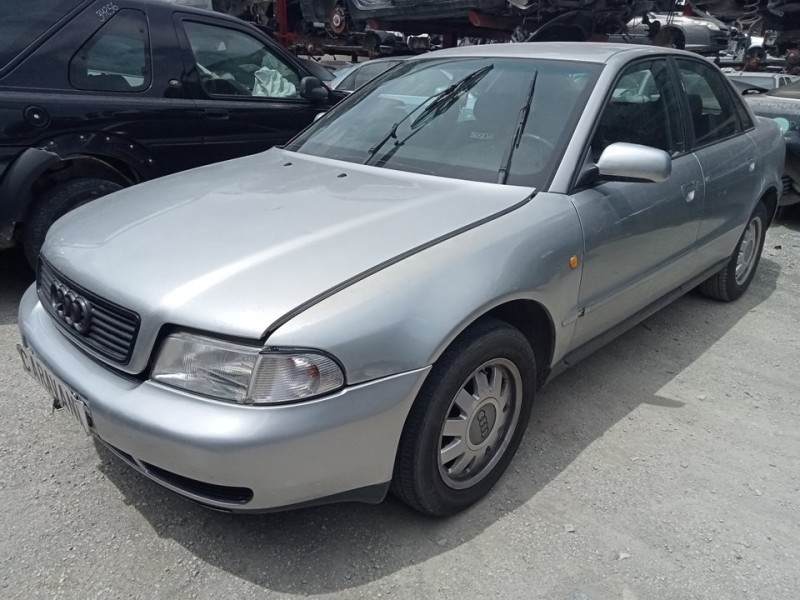 AUDI A4 BERLINA (B5)