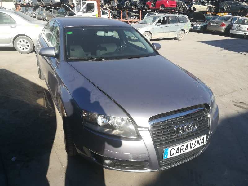 AUDI A6 BERLINA (4F2)