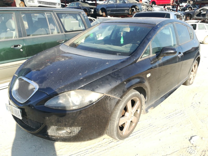 SEAT LEON (1P1)