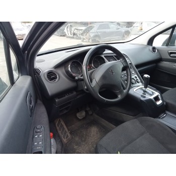 peugeot 5008 del año 2011