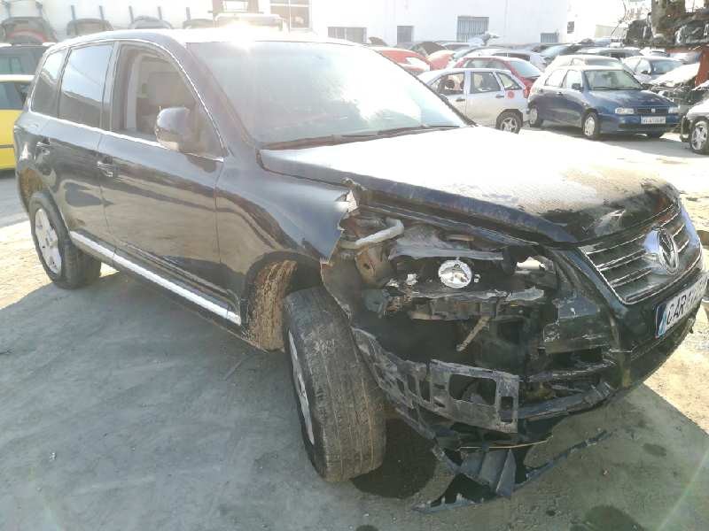 VOLKSWAGEN TOUAREG (7LA)