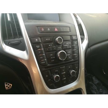 opel astra j gtc del año 2013