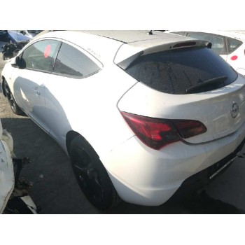 opel astra j gtc del año 2013