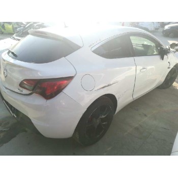 opel astra j gtc del año 2013