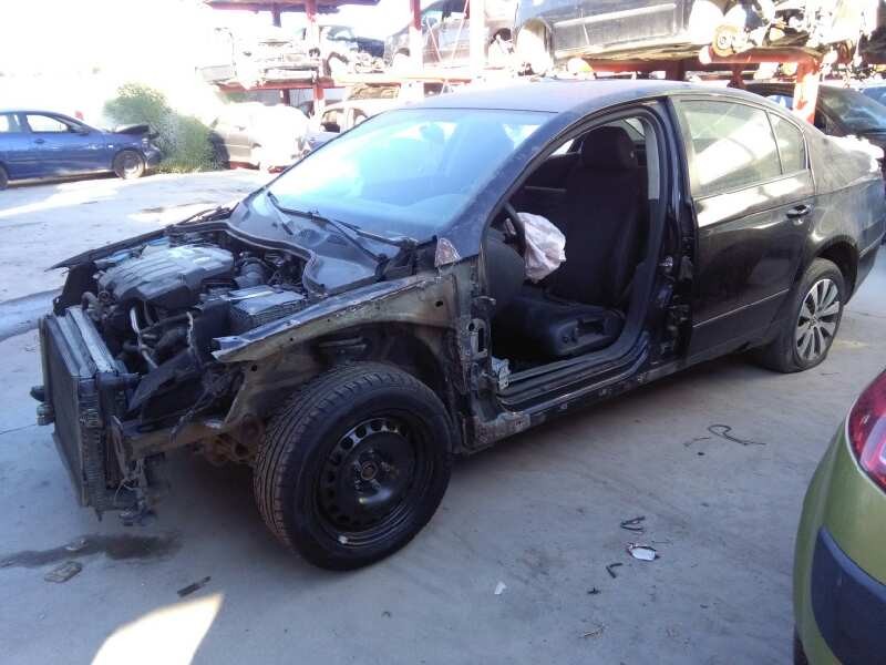 VOLKSWAGEN PASSAT BERLINA (3C2)