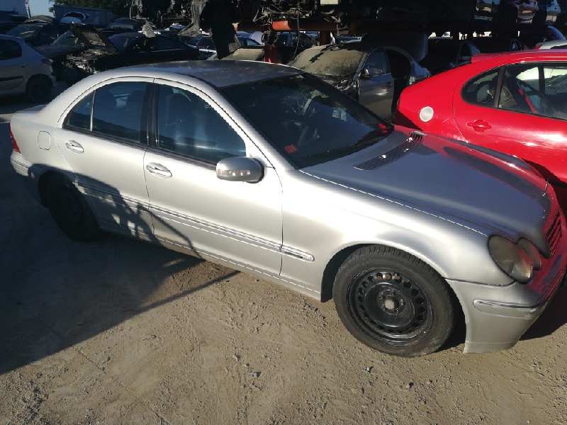 MERCEDES-BENZ CLASE C (W203) BERLINA