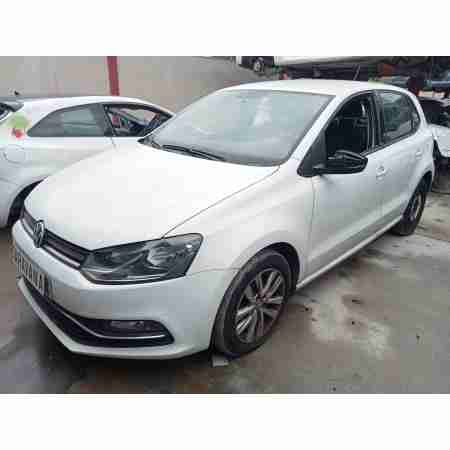 VOLKSWAGEN POLO (6C1)
