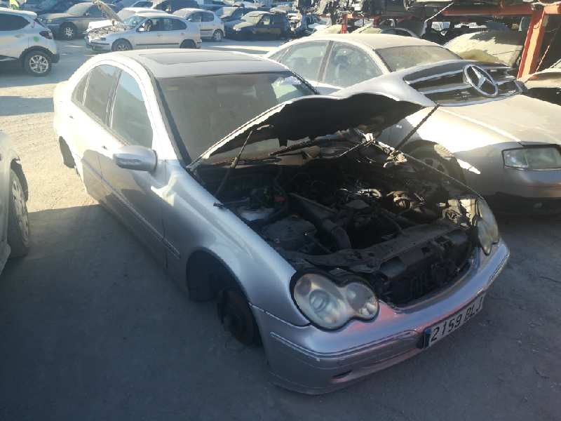 MERCEDES-BENZ CLASE C (W203) BERLINA