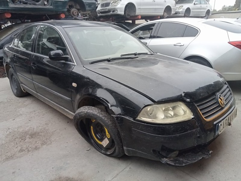 VOLKSWAGEN PASSAT BERLINA (3B3)