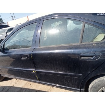 volvo s60 berlina del año 2005