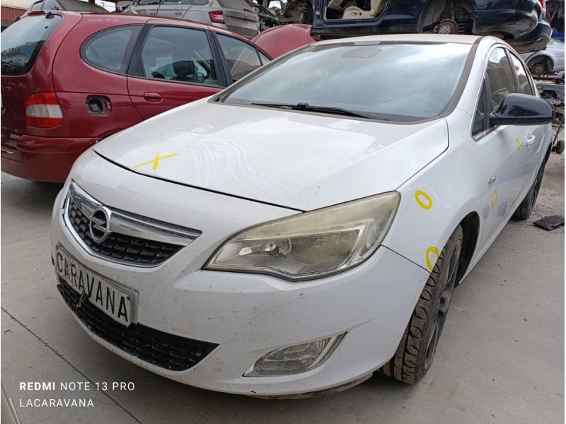opel astra j lim. del año 2010