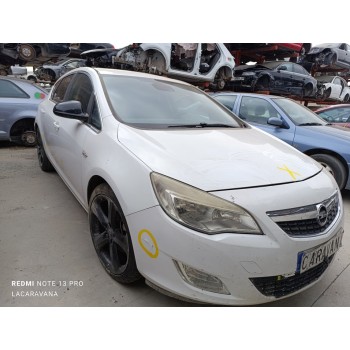 opel astra j lim. del año 2010