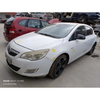 opel astra j lim. del año 2010