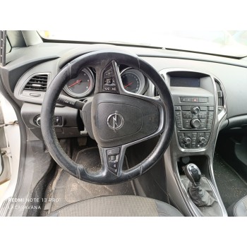 opel astra j lim. del año 2010