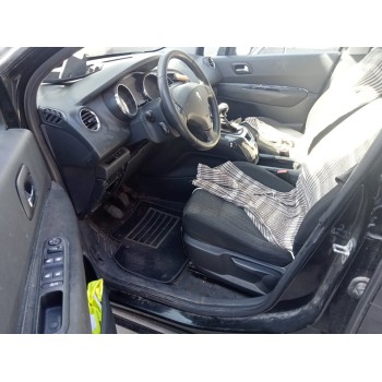 peugeot 5008 del año 2010