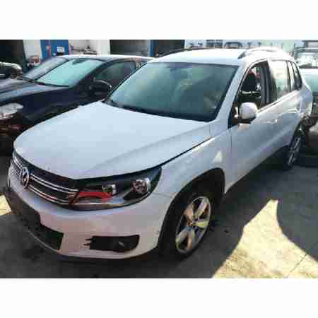VOLKSWAGEN TIGUAN (5N2)