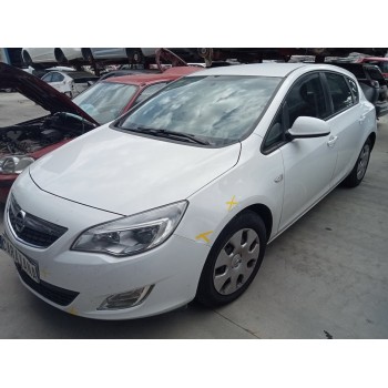 opel astra j lim. 4türig del año 2012