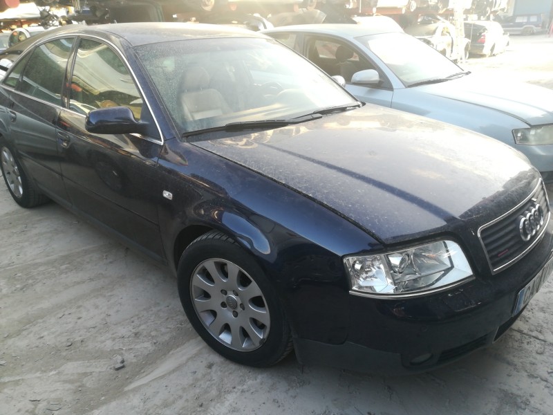 AUDI A6 BERLINA (4B2)