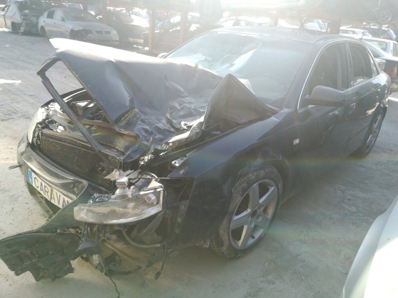 AUDI A4 BERLINA (8E)