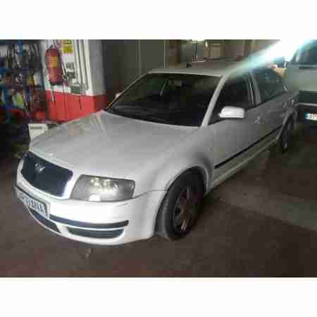 SKODA SUPERB (3U4)