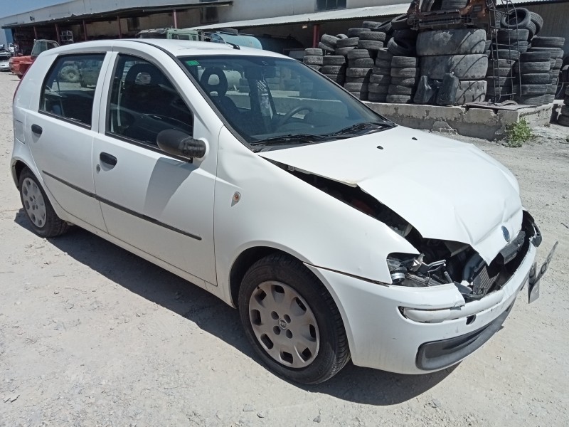 FIAT PUNTO BERLINA (188)