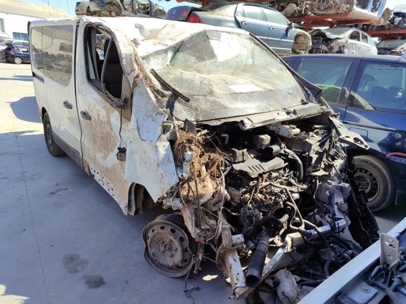 renault trafic furgón del año 2022