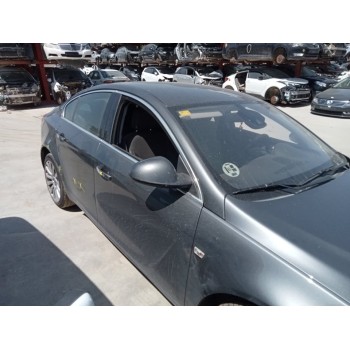 opel insignia berlina del año 2010