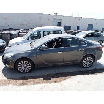 opel insignia berlina del año 2010