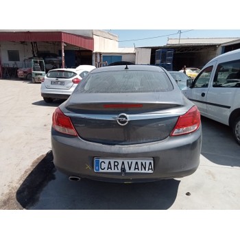opel insignia berlina del año 2010