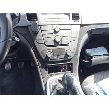 opel insignia berlina del año 2010