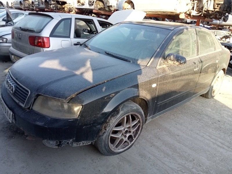 AUDI A4 BERLINA (8E)